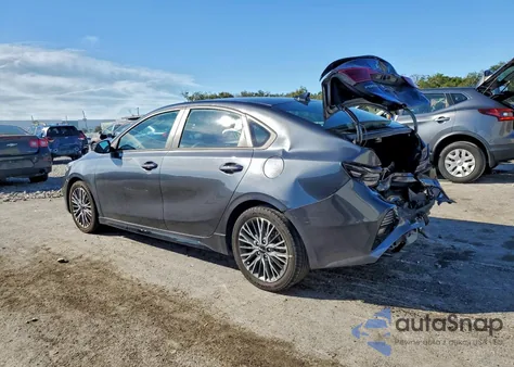 2022 Kia Forte Gt Line z USA, uszkodzony, nr VIN 3KPF54AD5NE489708